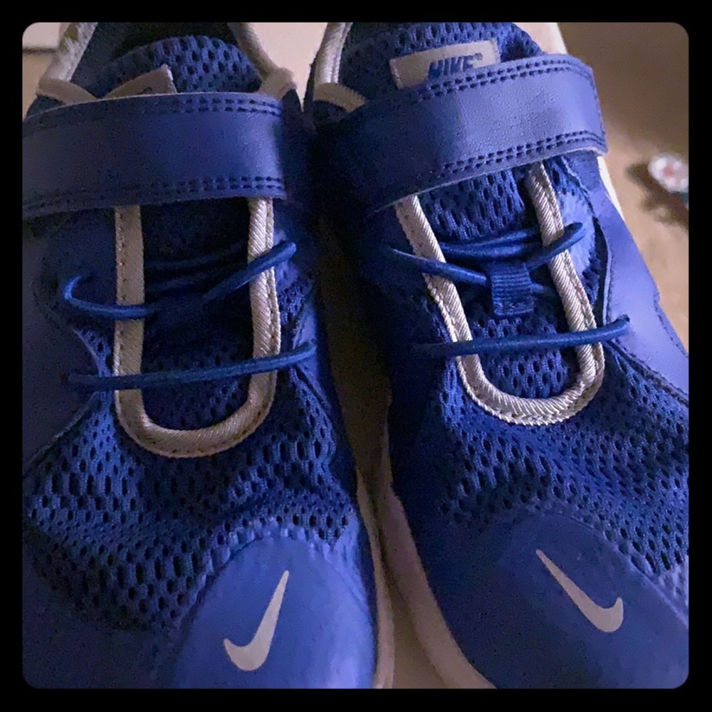 Nike shoes for toddler 1.5  in a good condition